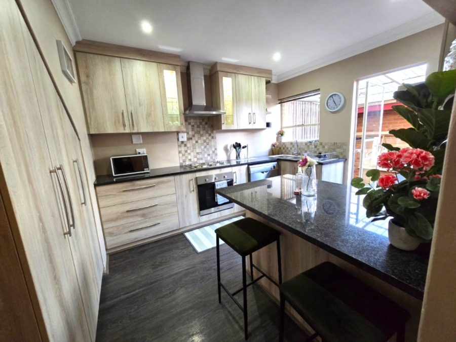 2 Bedroom Property for Sale in Bloemfontein Free State